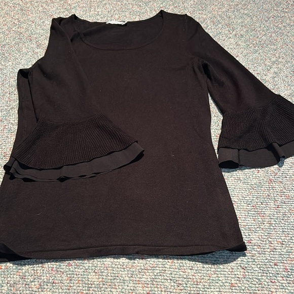 Ladies size Large flared sleeve Sweater from Ricki’s - Picture 9 of 9